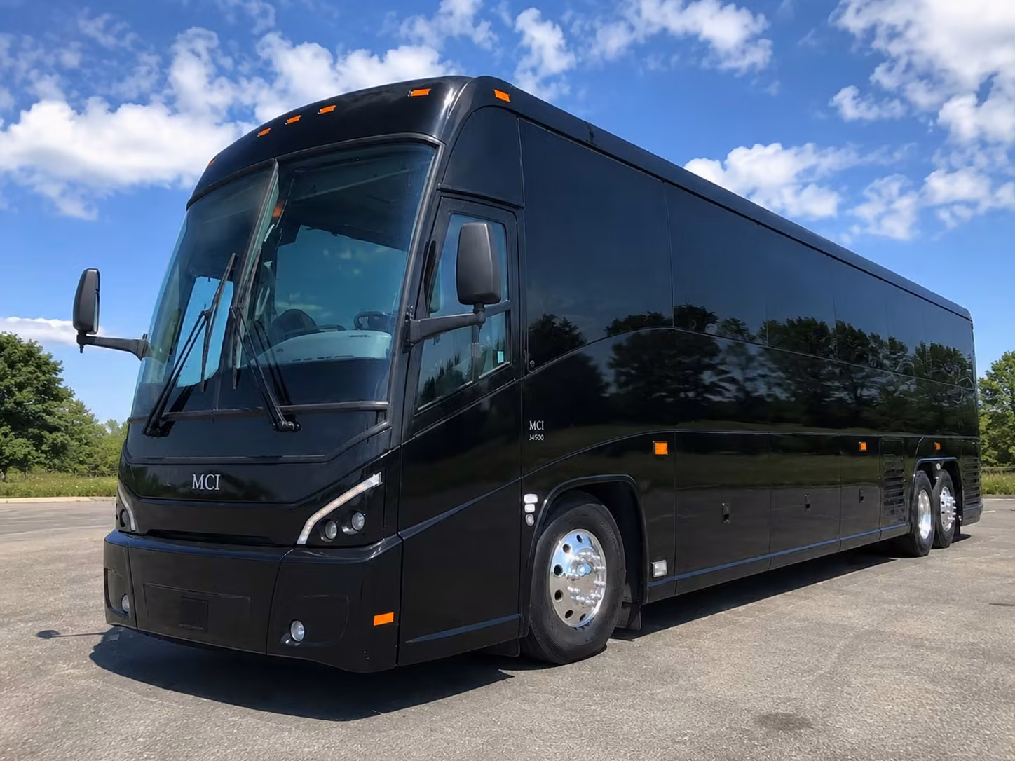 corporate event shuttle bus rentals for whittier businesses